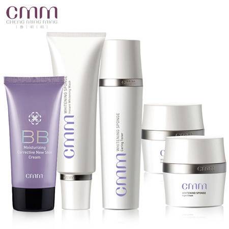 鄭明明美白海綿四件套 專業(yè)護膚與完美妝容的完美結合